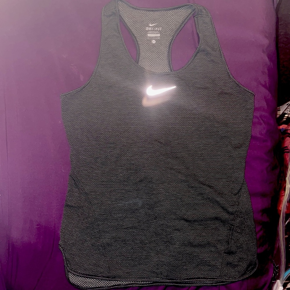 Women’s small nike dri fit tank top grey like new